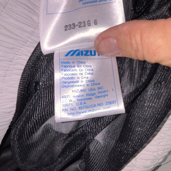 Mizuno Performance Wear Mens M Gray Windbreaker Chest 44 Wrist Closures - Picture 16 of 16